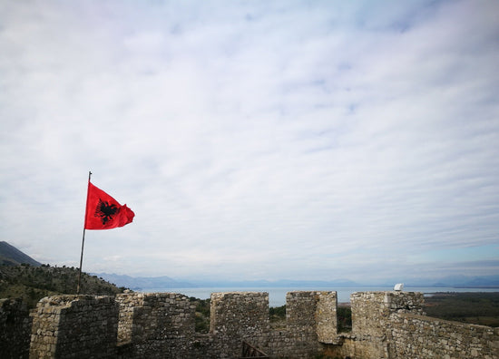 drapeau albanais