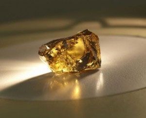 Massive Honey-Yellow Diamond