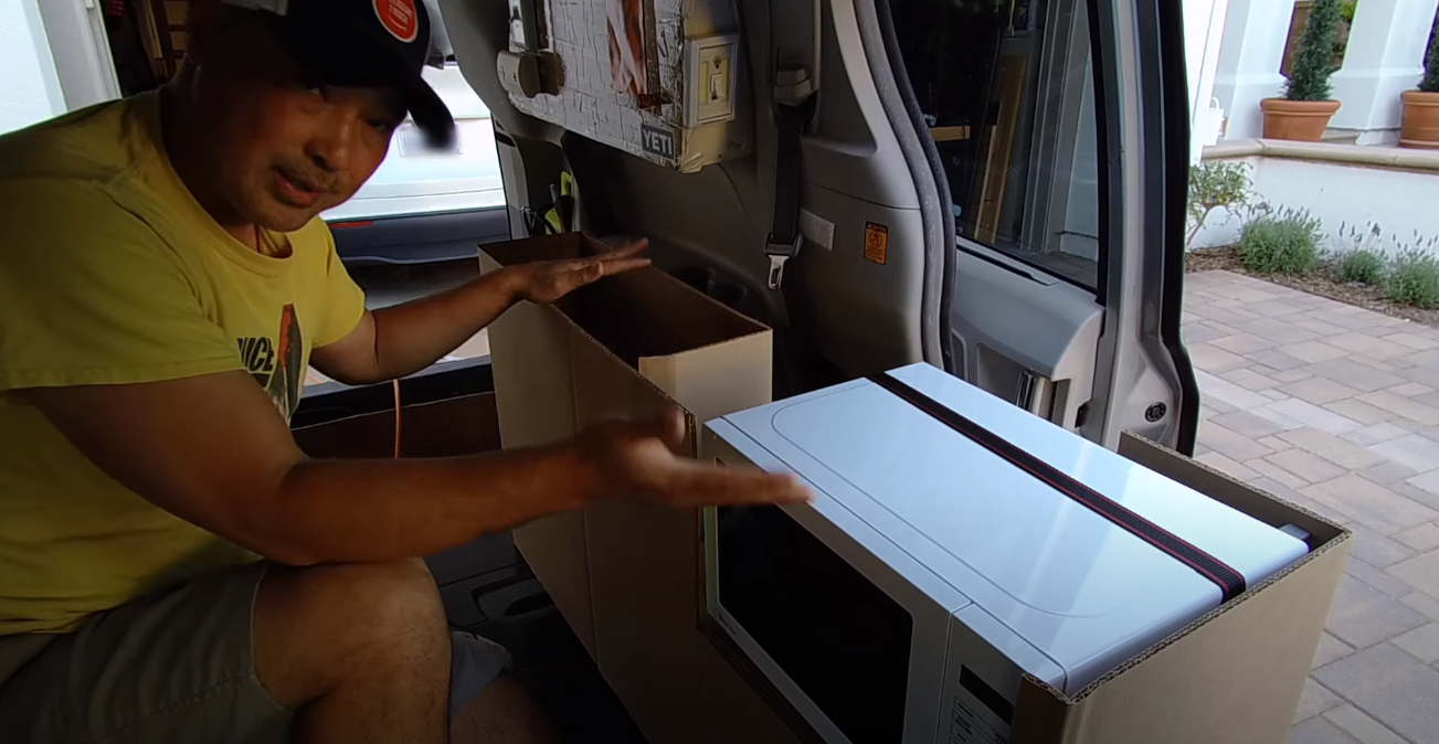 Transforming a Sienna into a Dream Camper with Cardboard: A DIY Journey