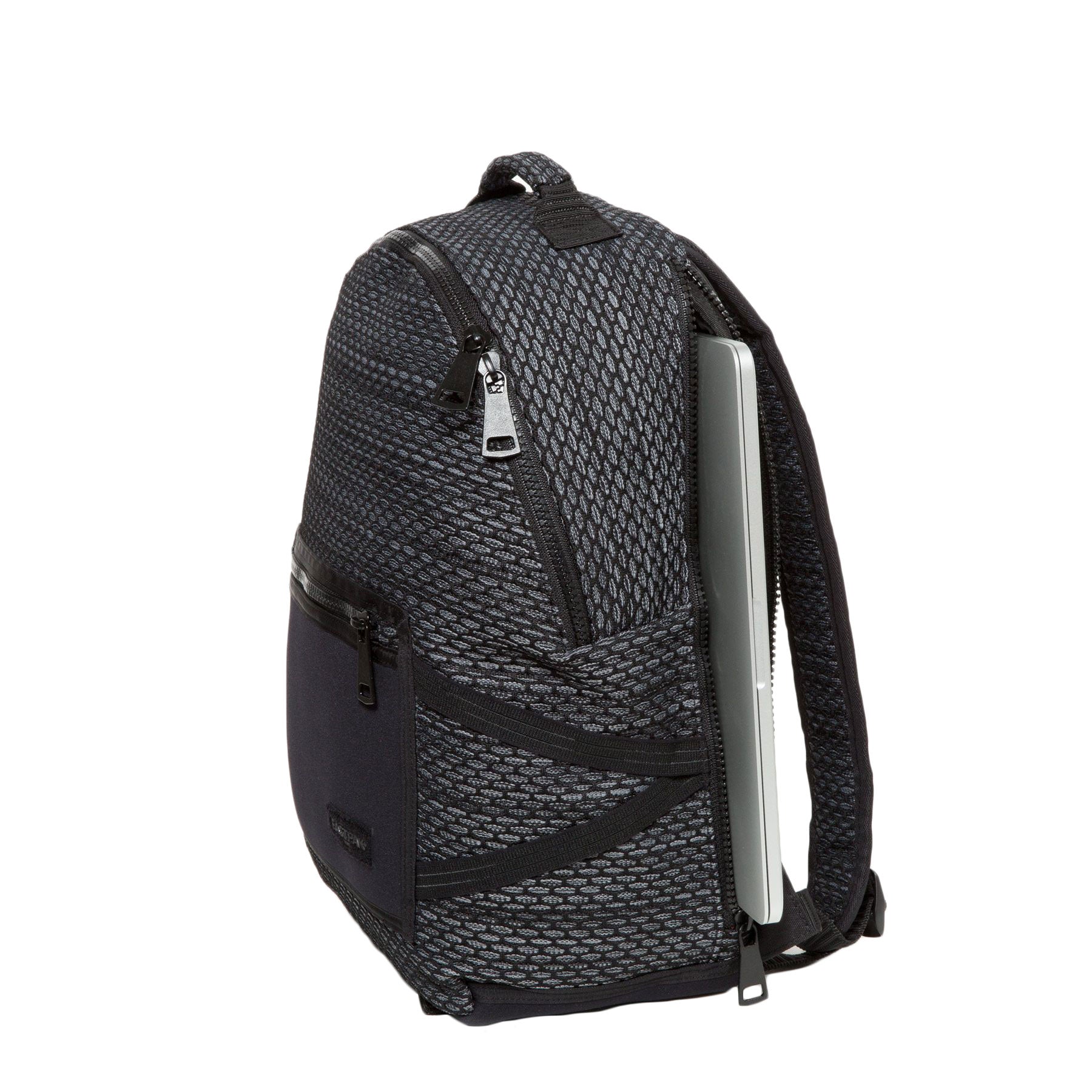 zoeken wapen blok EASTPAK Padded Pak'r Classic Backpack, Dark Twine, 24L – Walk Into Fashion