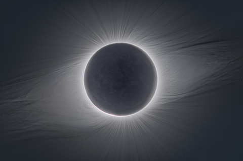 A total solar eclipse is a spectacular and mysterious astronomical event in nature, not only sparking curiosity about the universe but also capturing the attention of countless astrophotographers.