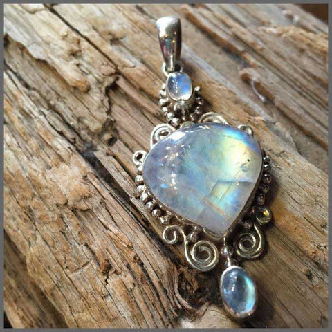 moonstone sterling silver pendant boho fairtrade bohemian nepal jewelry