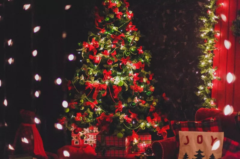 Comment créer une belle déco de Noël rouge ?