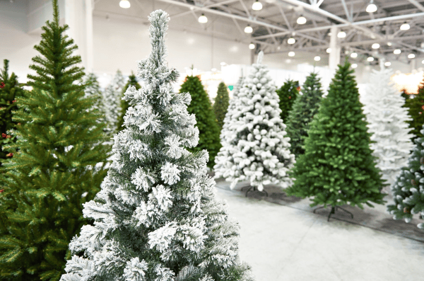 Comment décorer un sapin blanc ?