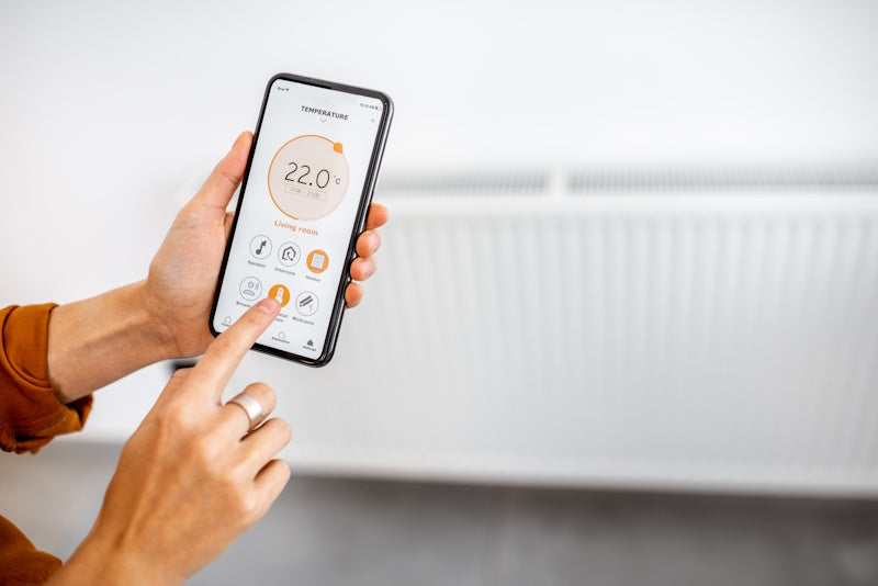 contrôle de la température du thermostat connecté via Google Home et smartphone