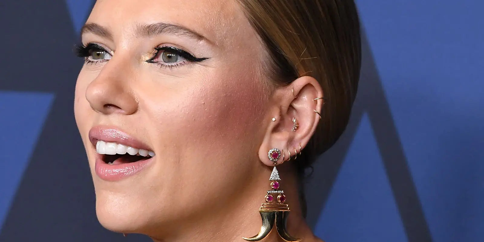 Scarlett Johansson's Piercings at the Governors Awards