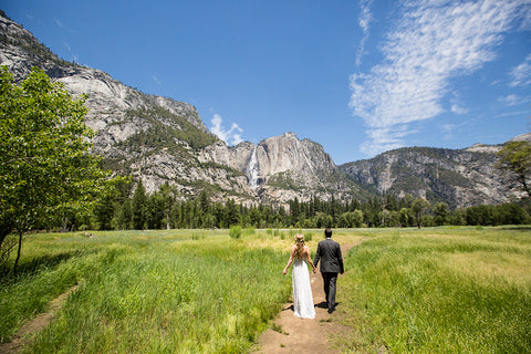 Yosemite wedding couple florals by Gorgeous and Green