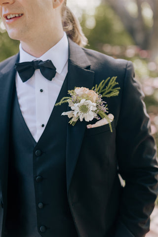 Boutonniere by Gorgeous and Green Mill Valley Outdoor Art Club photo by Gretchen Gause