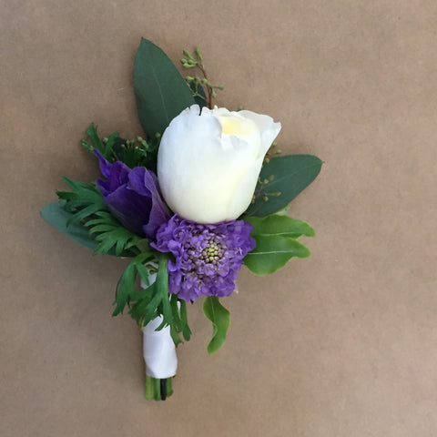 small boutonniere with garden rose and purple for SF City Hall Wedding by Gorgeous and Green