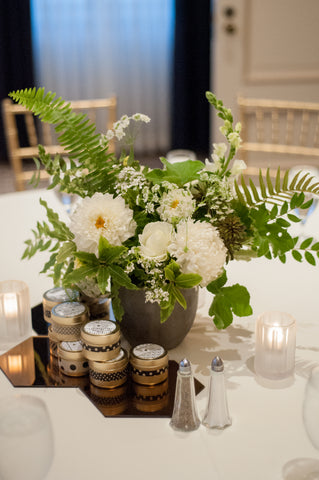 Simple airy centerpieces at the Sir Francis Drake Hotel, by Gorgeous and Green