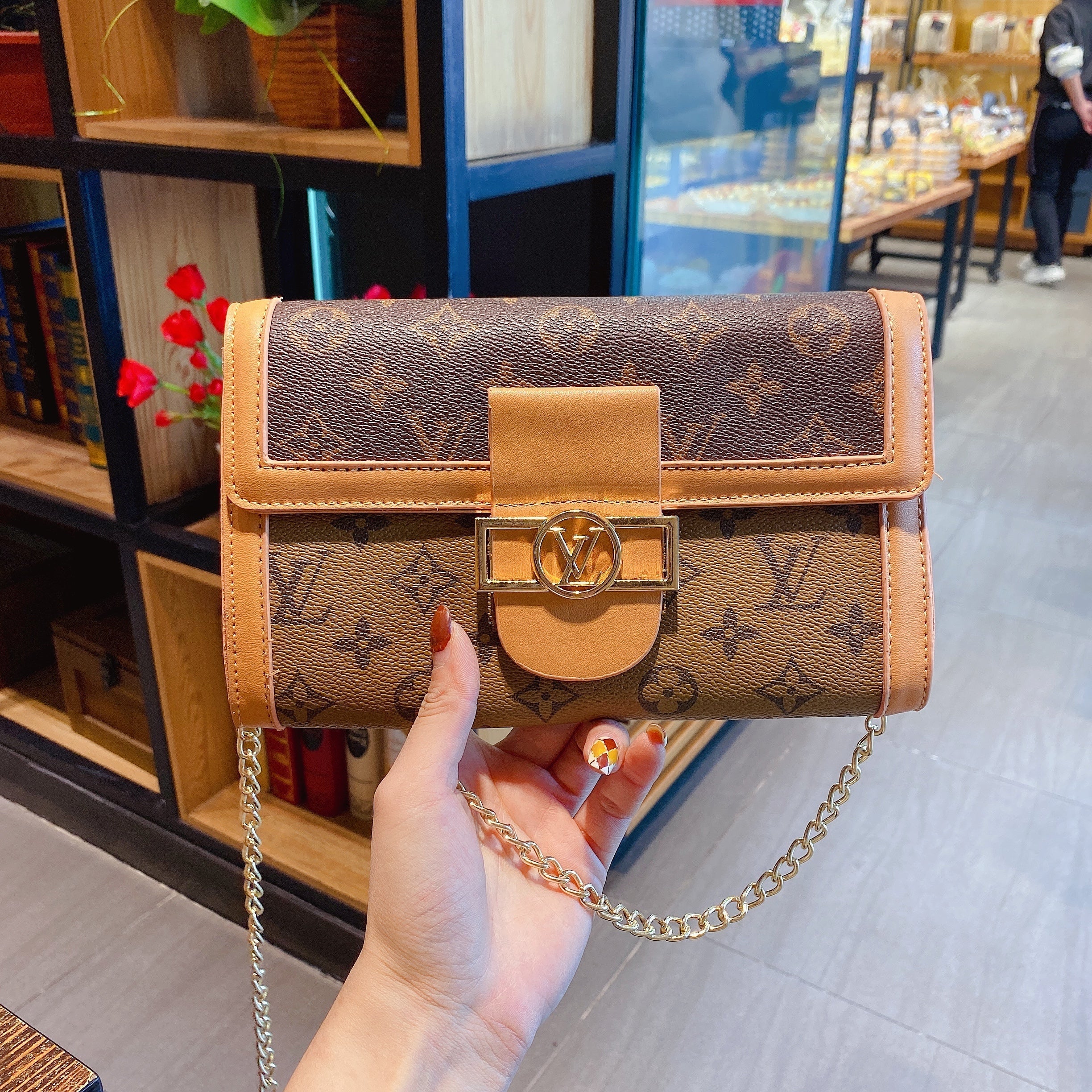 Louis Vuitton Classic Clutch Bag Handbags Leather Bag Lady Shoulder Tote Bag Crossbody Satchel Packa