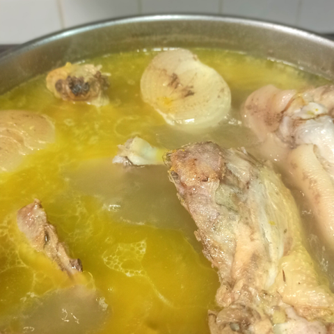 Caldo de huesos para perros