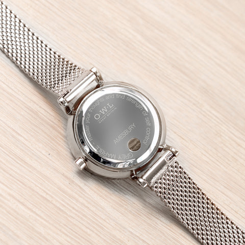 Grey marble set silver mesh watch