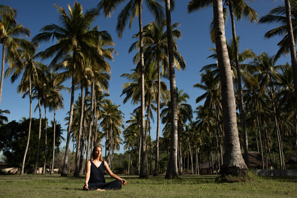 beautiful girl doing yoga-Turks & Caicos yoga wellness retreat-mikkoa yoga