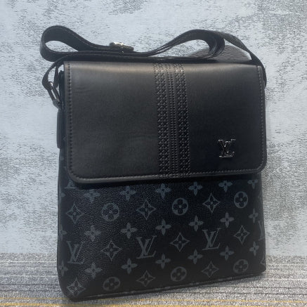 LV Louis Vuitton Fashion Leather Chain Crossbody Shoulder Bag Satchel