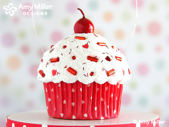 Valentines_Day_Fake_Cupcake_Red_Hearts