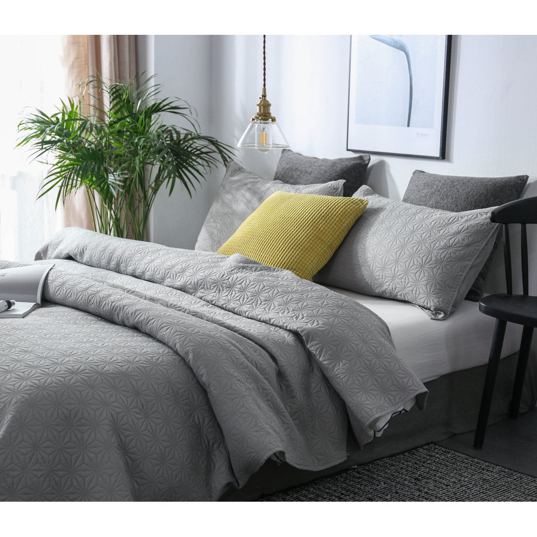 Kasentex Reversible Queen Quilt Set in Flint Gray Spray Color with 2 Shams