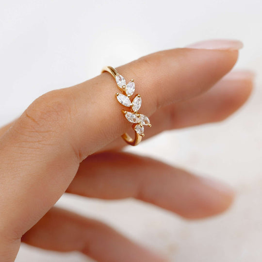 5 piece minimalist gold ring set