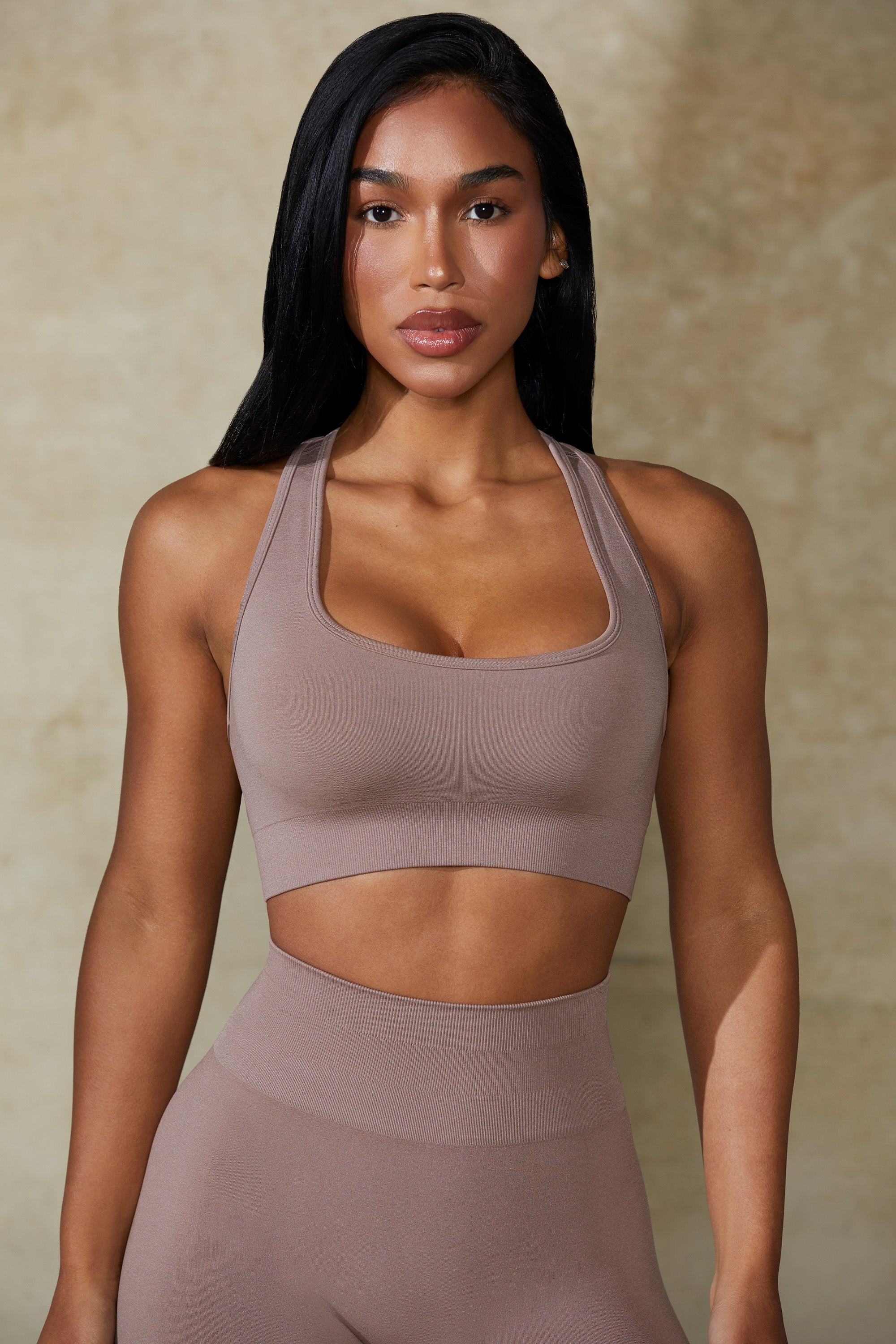 Cut Out Define Luxe Sports Bra in Mocha