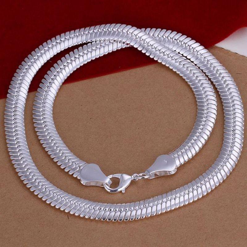 4mm Herringbone Chain in 18K White Gold 