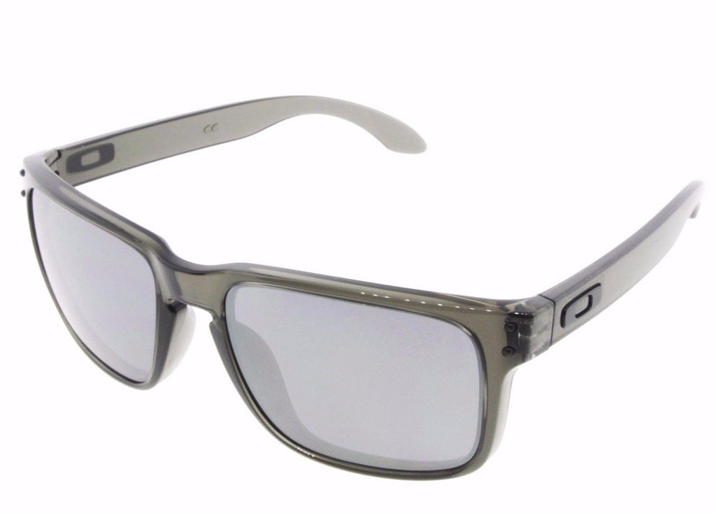 gray oakley sunglasses