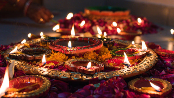 Diwali Gifting Ideas Photo - Clay Diyas