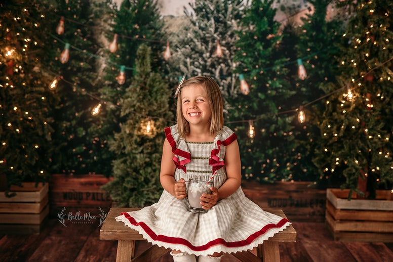 Pine Tree Forest – Fancy Fabric & Props