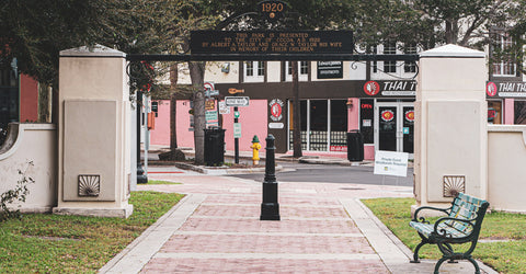 walkway into taylor park in historic cocoa village