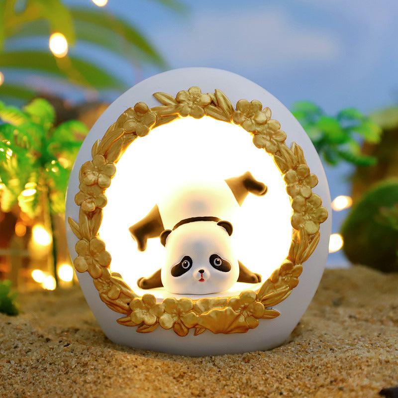 Oval Resin Hanhan Panda Star Lamp