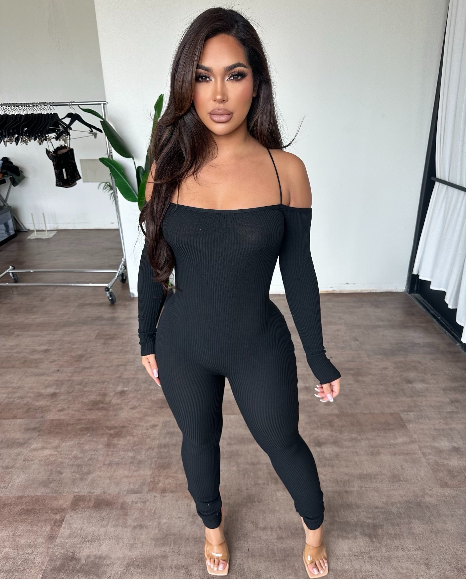 Ashley Off Shoulder Jumpsuit(Black)