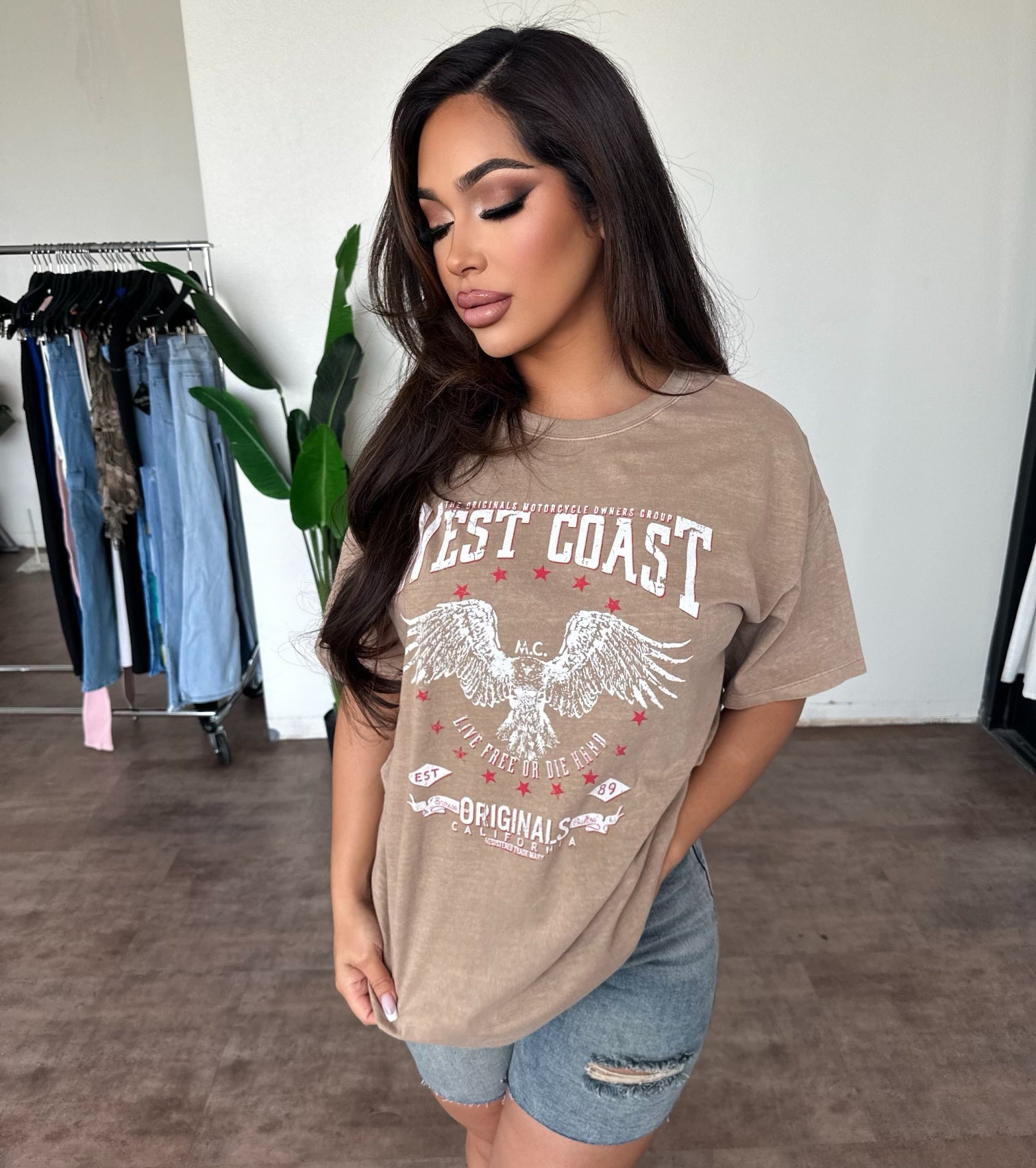 West Coast Graphic Tee(Mocha)