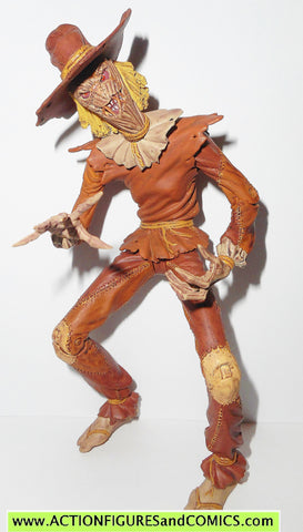 dc scarecrow figure