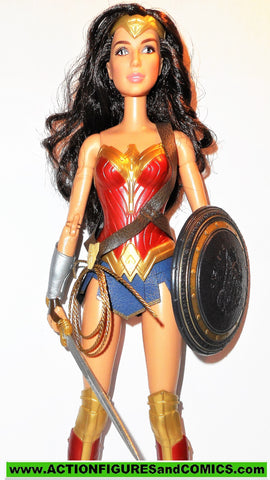 barbie justice league wonder woman figure