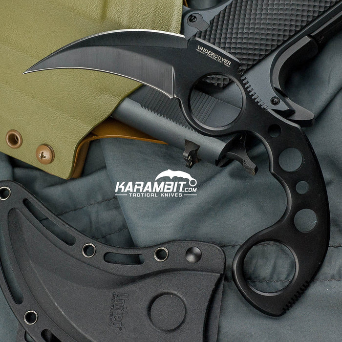  Honshu United Cutlery Black Karambit, Incluye funda de arnés  de hombro, Hoja de acero inoxidable 7Cr13, Mango sobremoldeado, Karambit  moderno para autodefensa