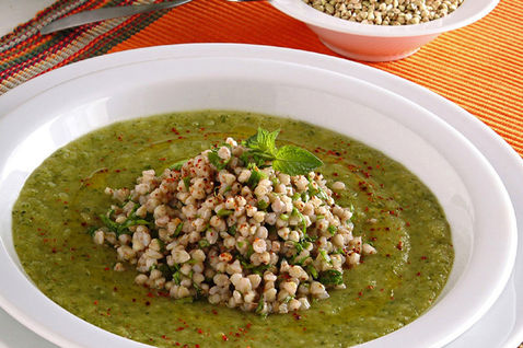 Vellutata di zucchine con grano saraceno