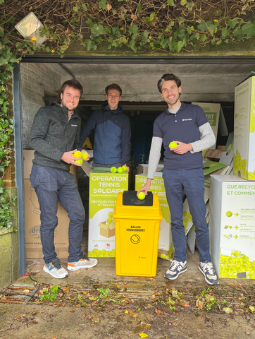 3 Bounce Founders in their garage with used tennis and padel balls ready to be recycled