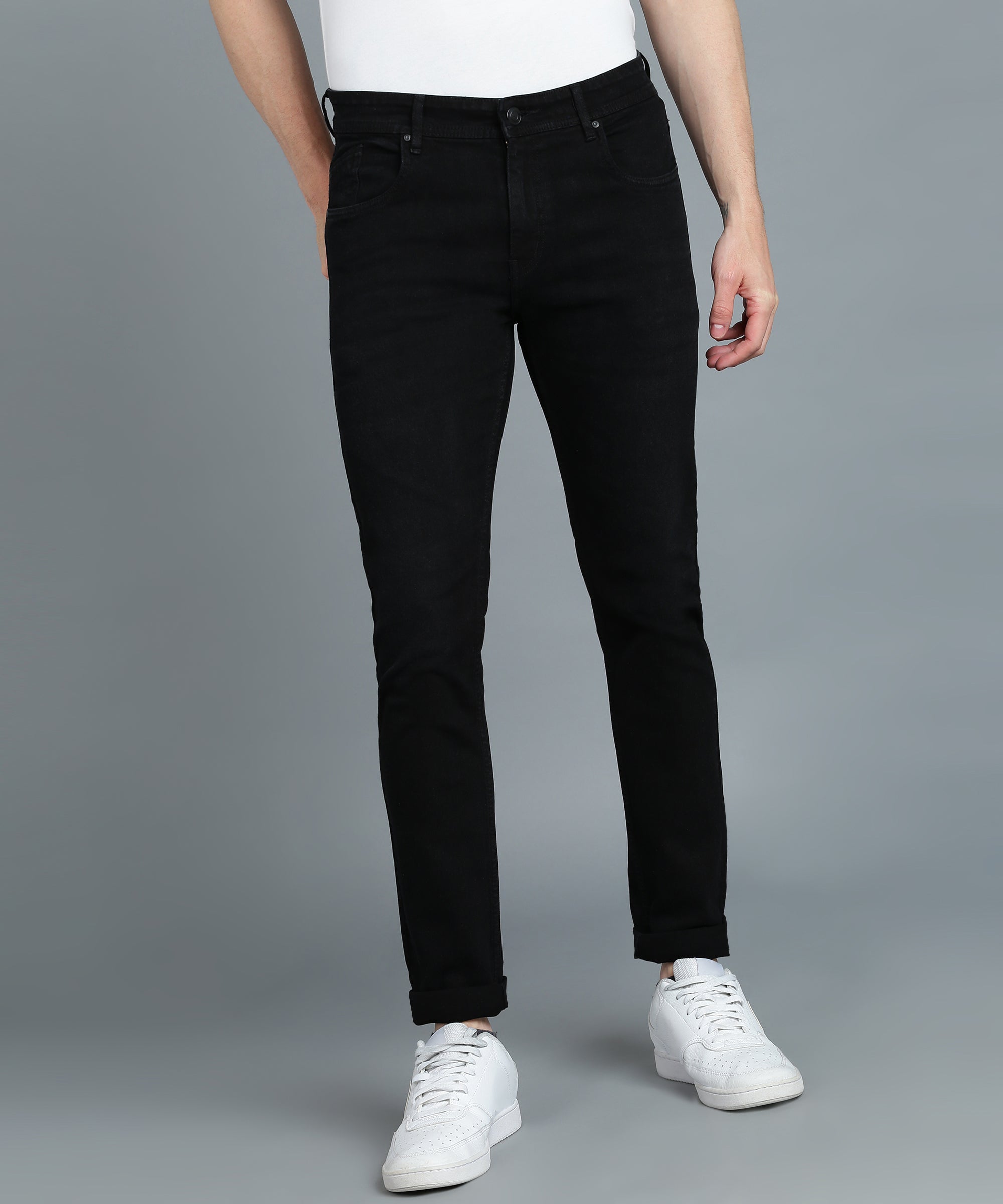 SLIM FIT BLACK WASH JEANS