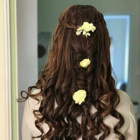 Floral Fiesta: 13 Types of Flowers For Your Bridal Hairstyle | WeddingBazaar