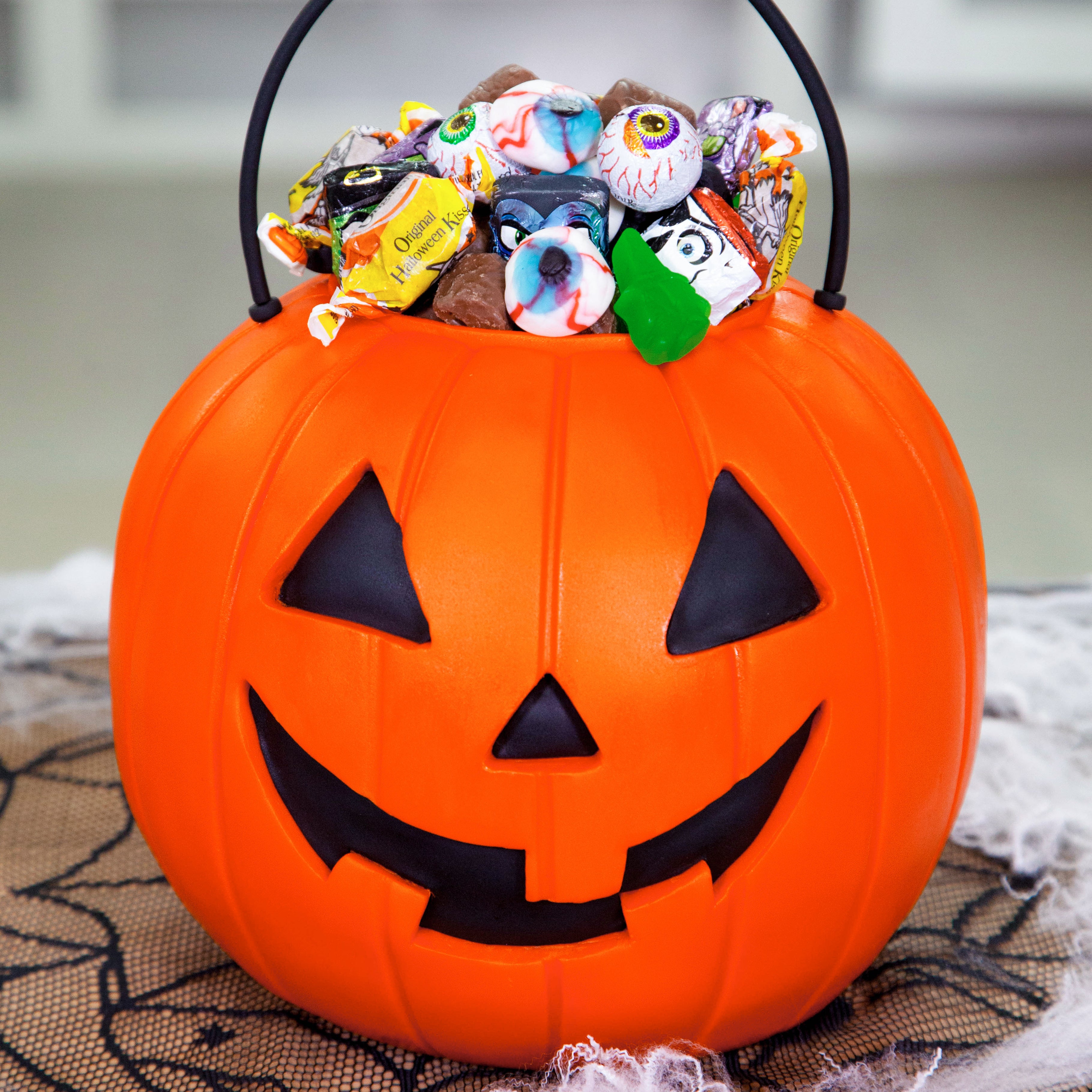 Jack O Lantern Candy Pail Cake How To Cake It