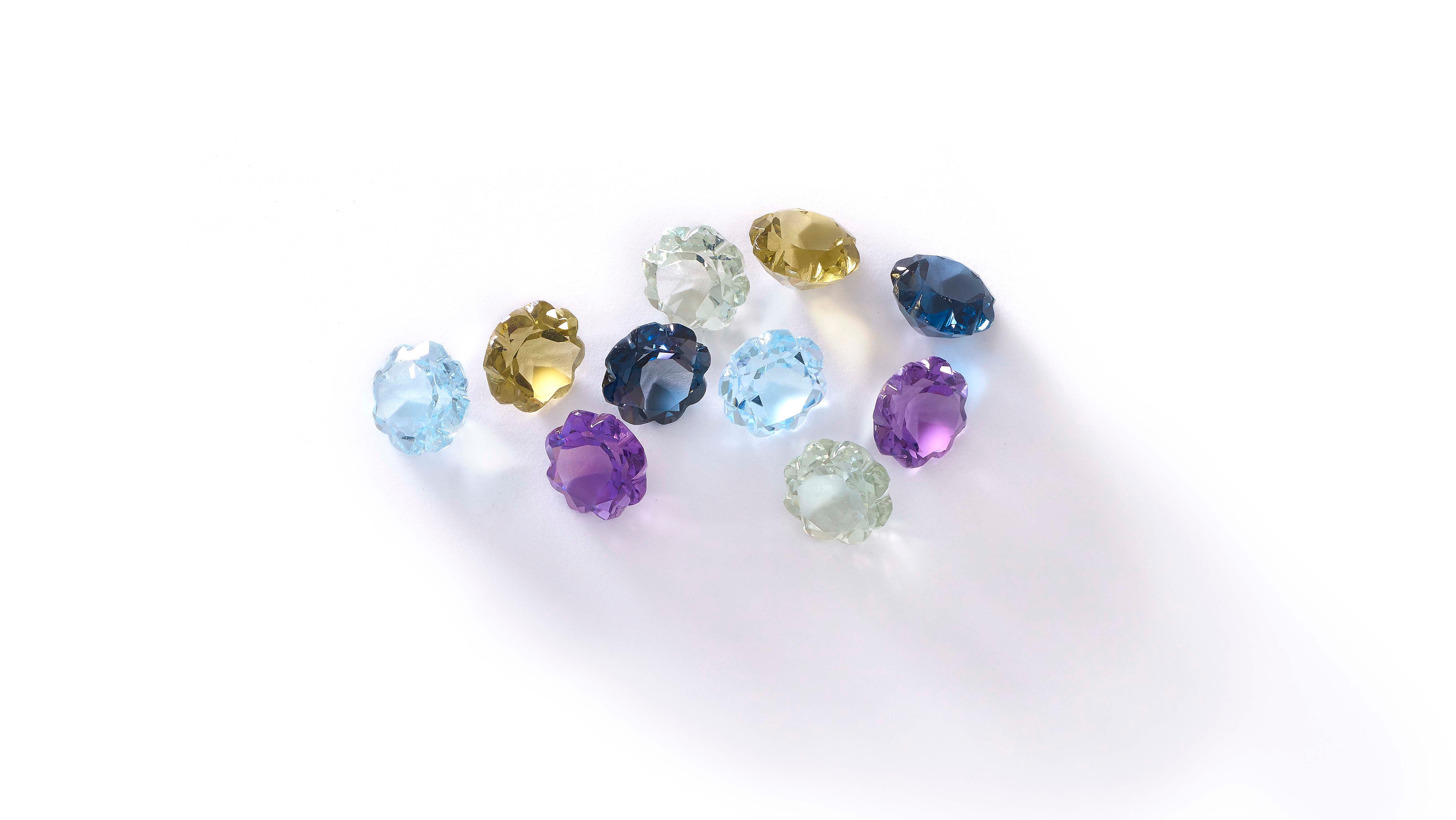 Gemstones, in the modern era, have become one of the most important  additions to jewelry. Be it rings, necklaces, bracelets, earrings or even  anklets! – House of Devam