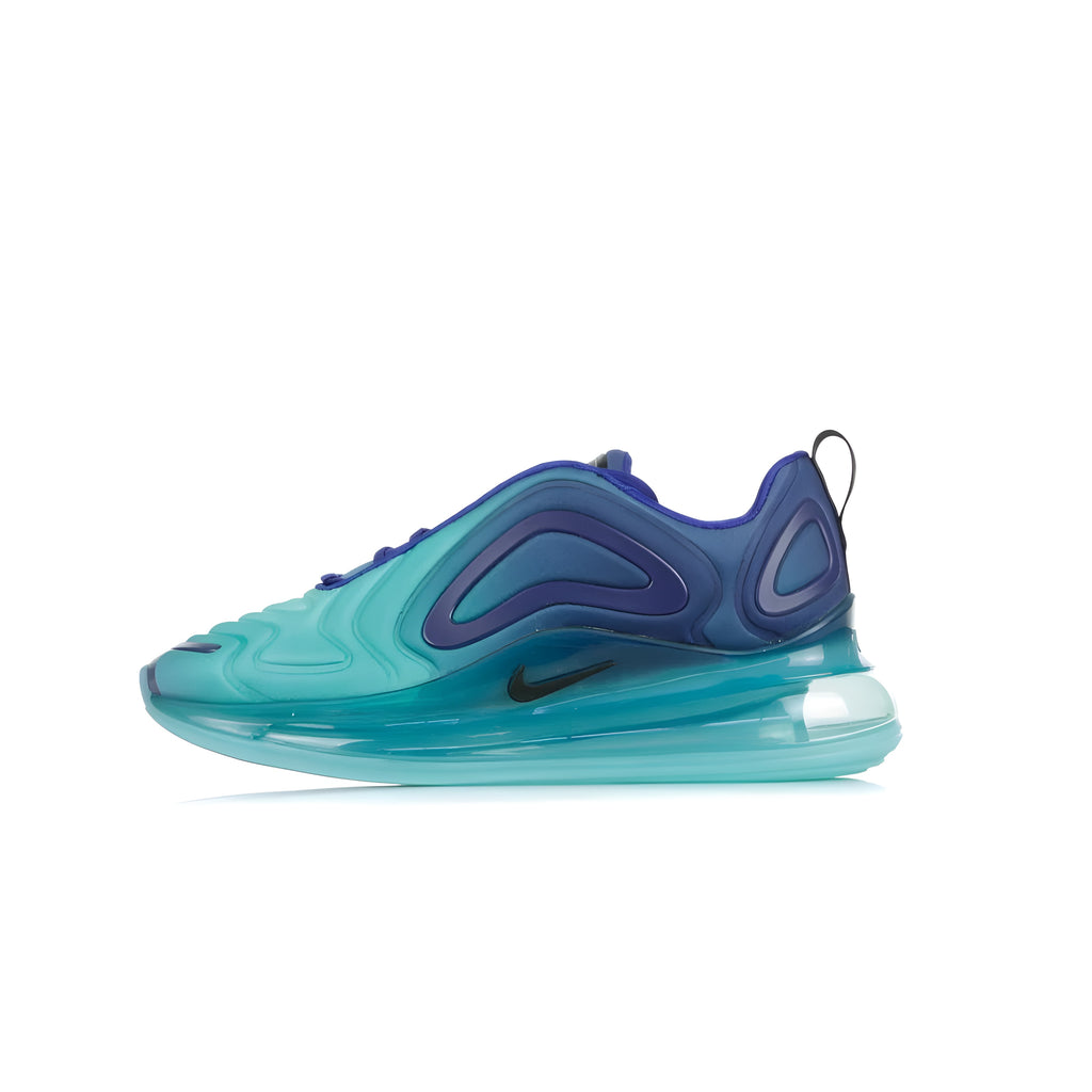 Nike Air Max 720 nella colorway marine blue. Un modello di sneakers dal design fluido ispirato alla natura con camera d'aria Air Unit ancora più grande rispetto ai modelli Air Max precedenti che corre attorno a tutta la suola