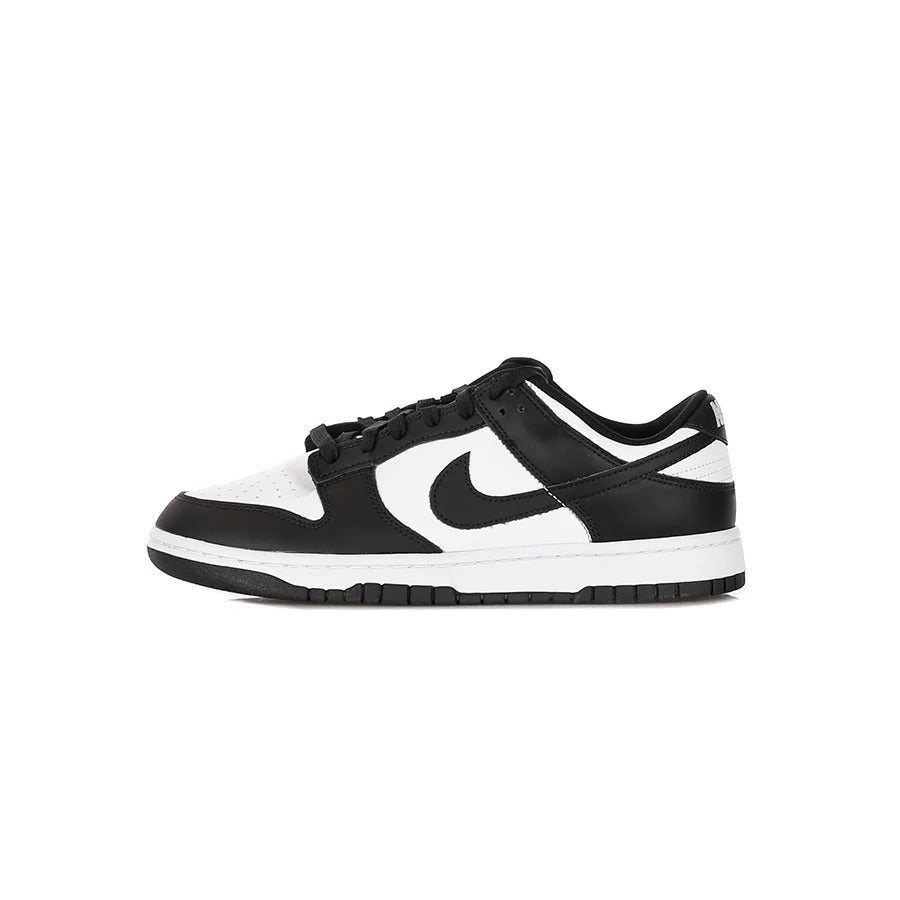 Sneaker bassa Nike Dunk Low Retro "White Black" chiamata anche Panda per i colori bianco nero