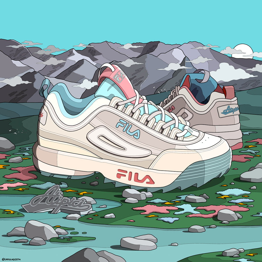 Illustrazione Distruptor "Candy Shop" Fila x Atipici in stile cartoon con paio di sneakers alte platform nella colorway bianca azzurro e rosa in un'ambientazione onirica
