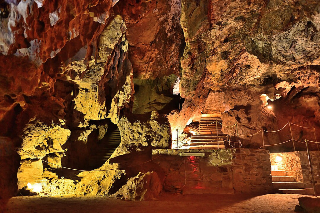 Katafyki cave interior