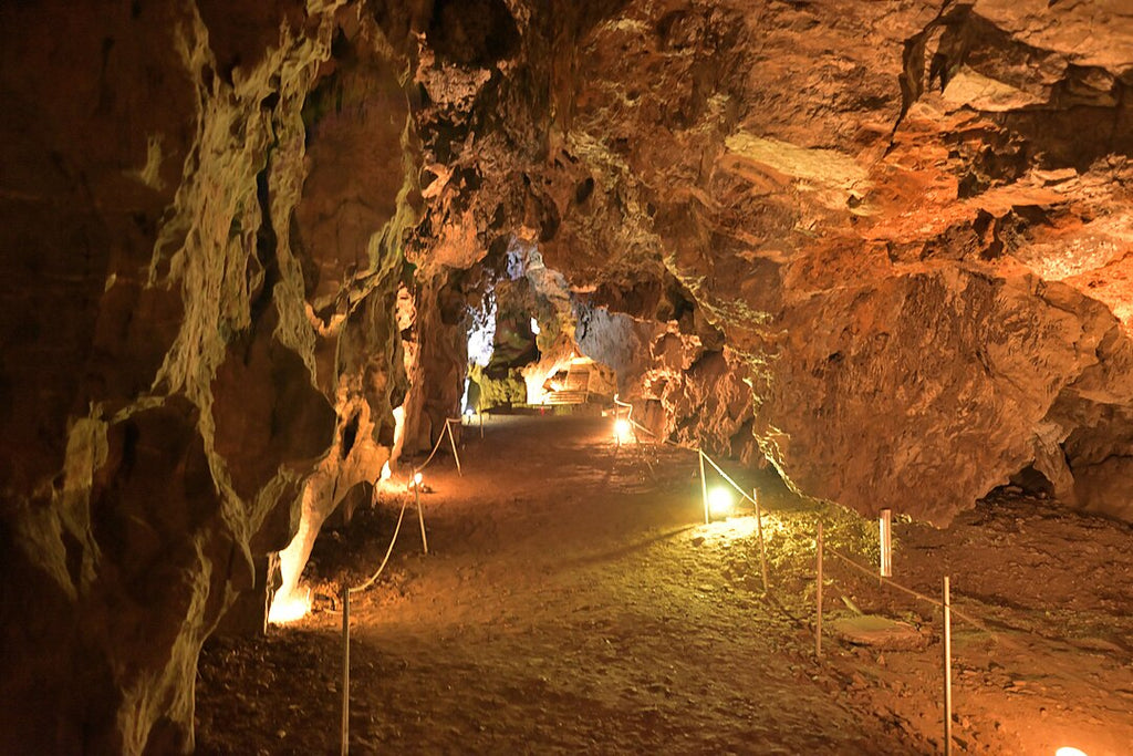 Katafyki cave interior