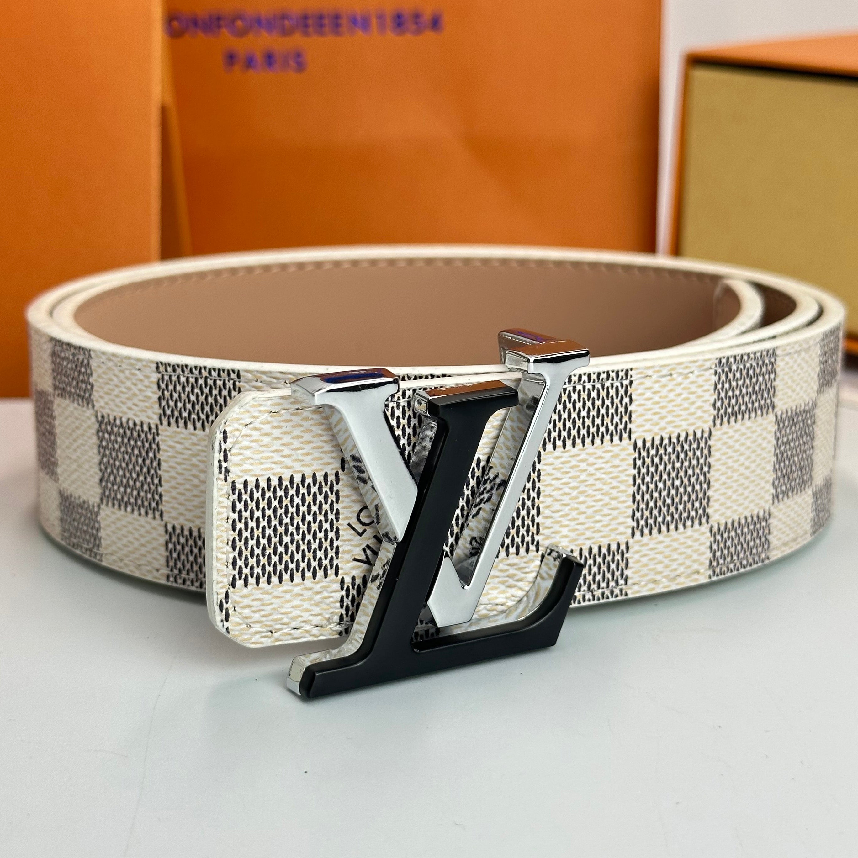 LV New Women's and Men's Fashionable And Exquisite Buckle Genuine Leather Belt