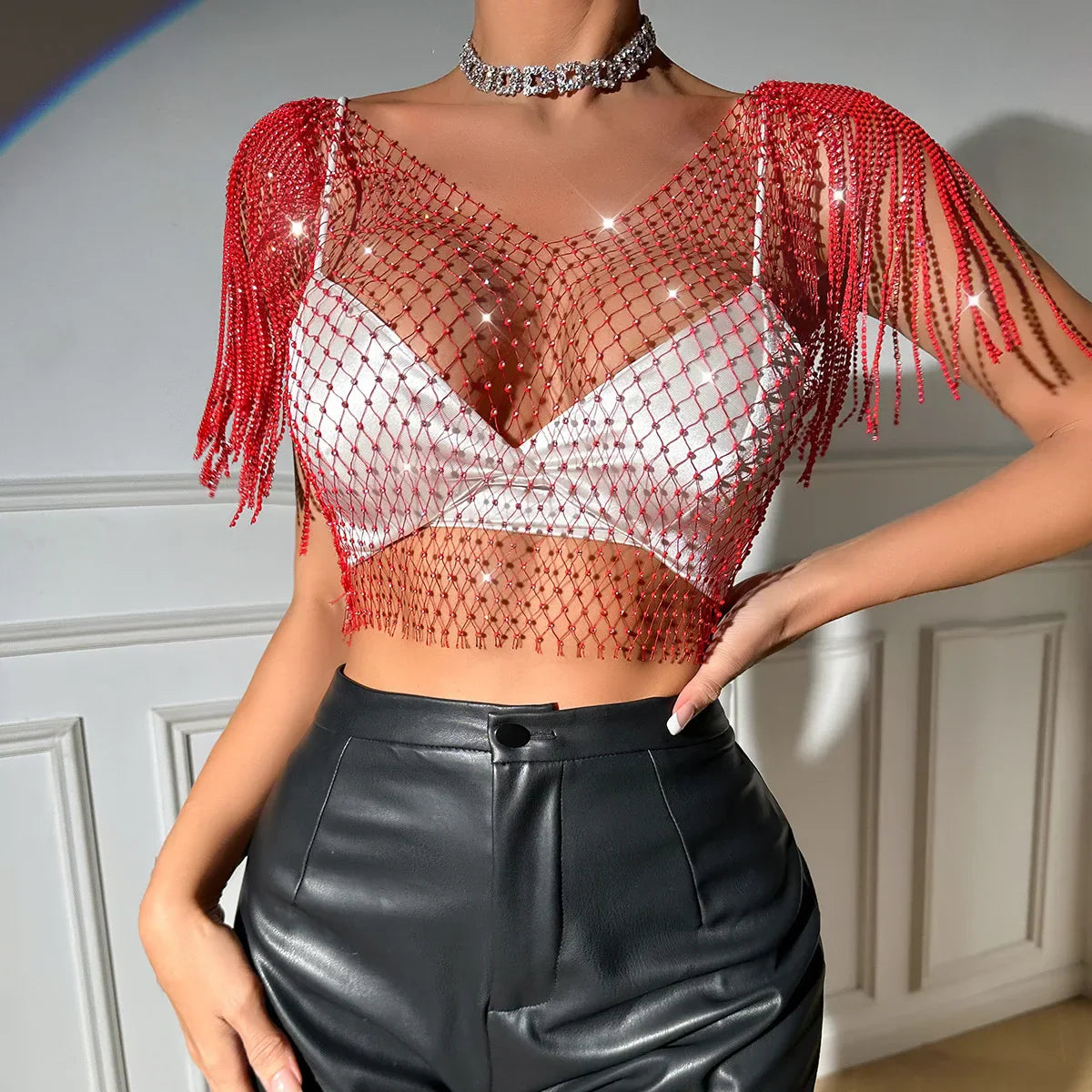 Product Image for Heidi-Mode | Damen Sexy V-Ausschnitt Strass Kurz Crop Top Bling Kristall Fransen Schulter Dekor Diamant Fischernetz Shirt, Rot / S