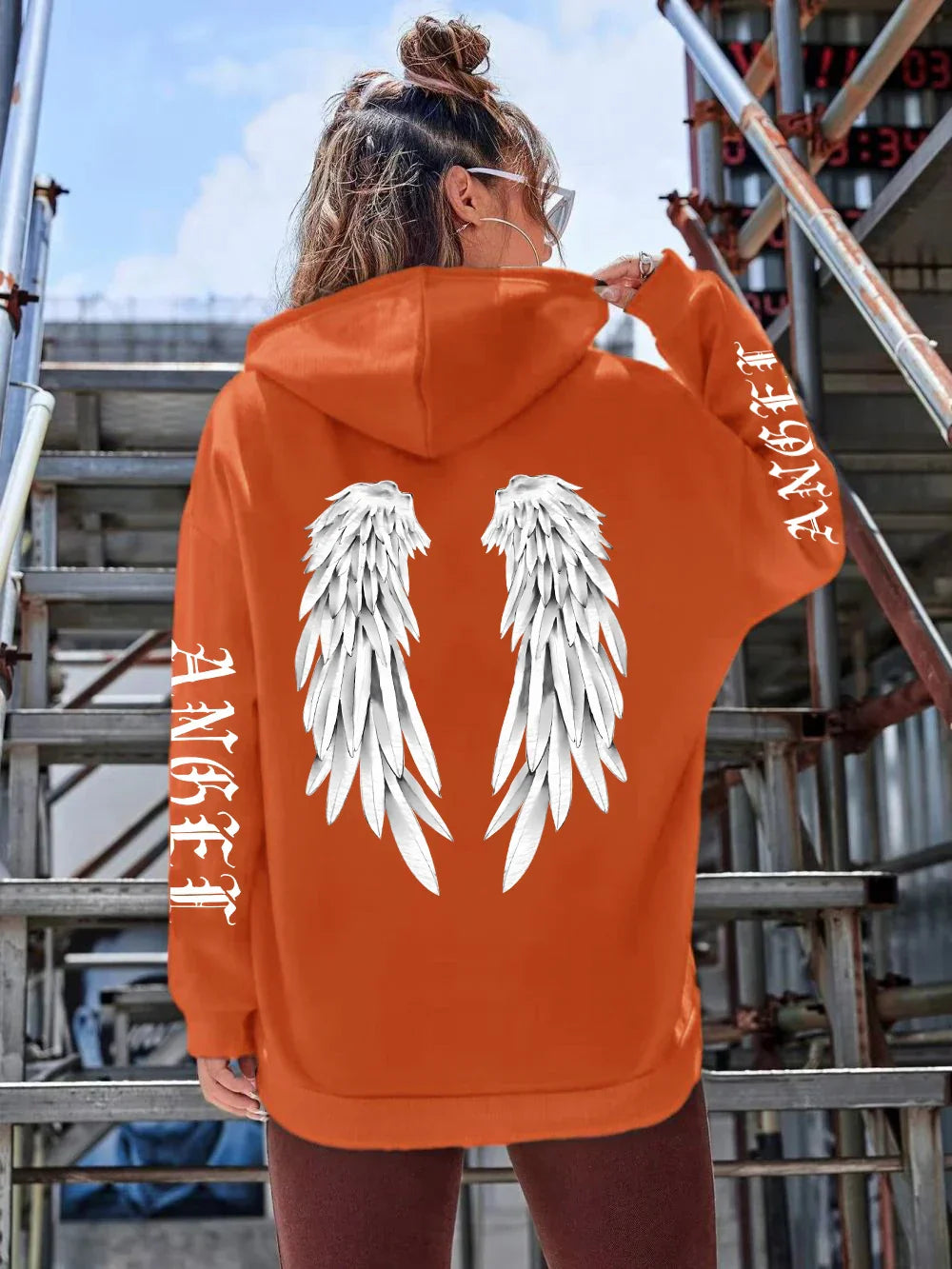 Product Image for Heidi-Mode | Lässiger Hoodie Mit Flügel-Druck Für Damen, Orange / XXL