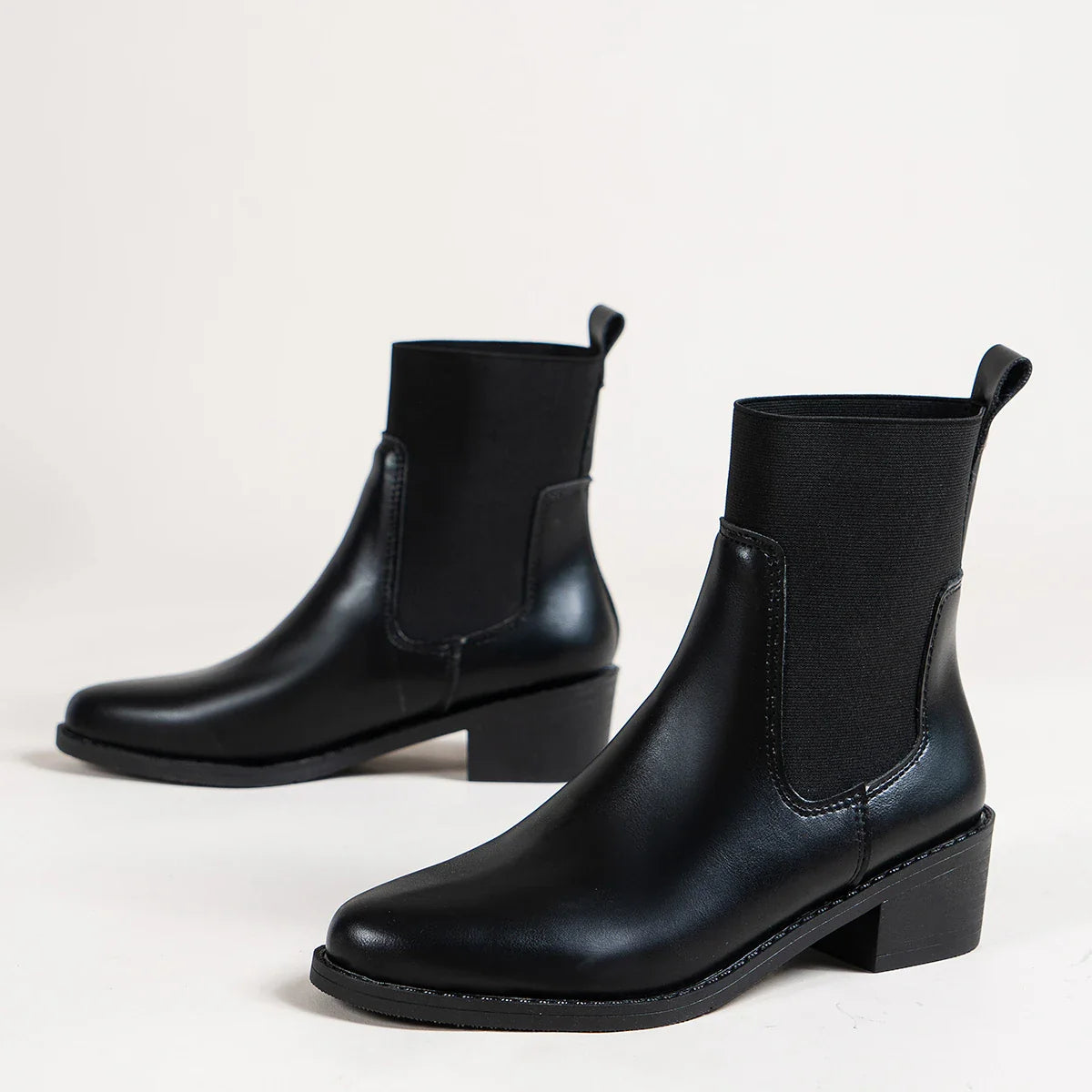 Product Image for Heidi-Mode | Chelsea Boots mit Blockigem Absatz und Spitzer Zehe, Schwarz / 5