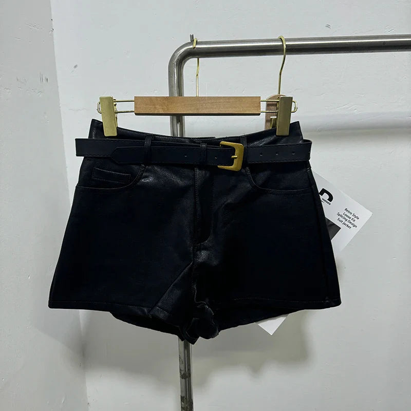 Product Image for Heidi-Mode | Mode Frauen Pu Leder Shorts Einfache Farbe Hohe Taille Metall Gürtel Kurze Hosen Frau Herbst Neu Ankunft, Schwarz / L